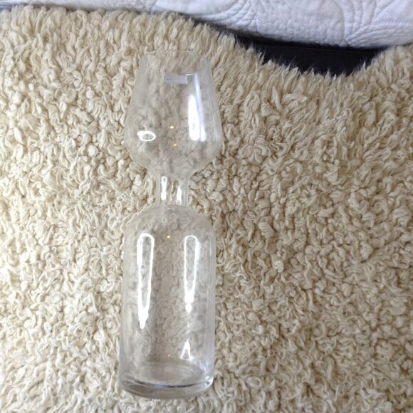 NIB Drink a Bottle; 40oz Goblet; holds a full bottle of wine. Cheers, Party time - Picture 3 of 4